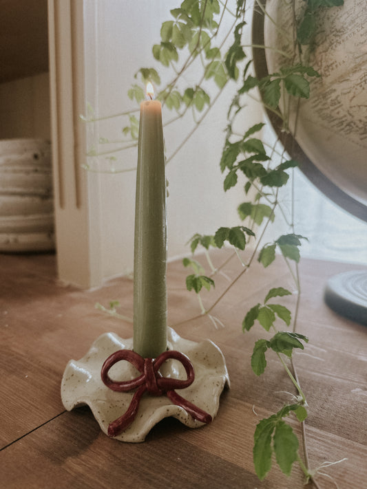 Volang ljusstake med rosett